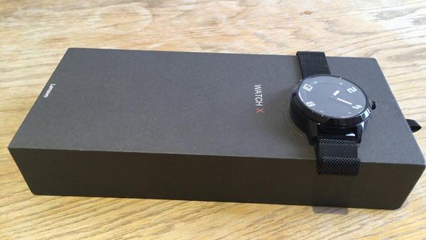 Recensione Lenovo Watch X: Confezione