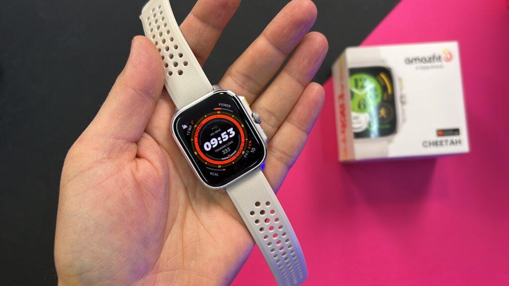 Recensione Amazfit Cheetah Square schermo