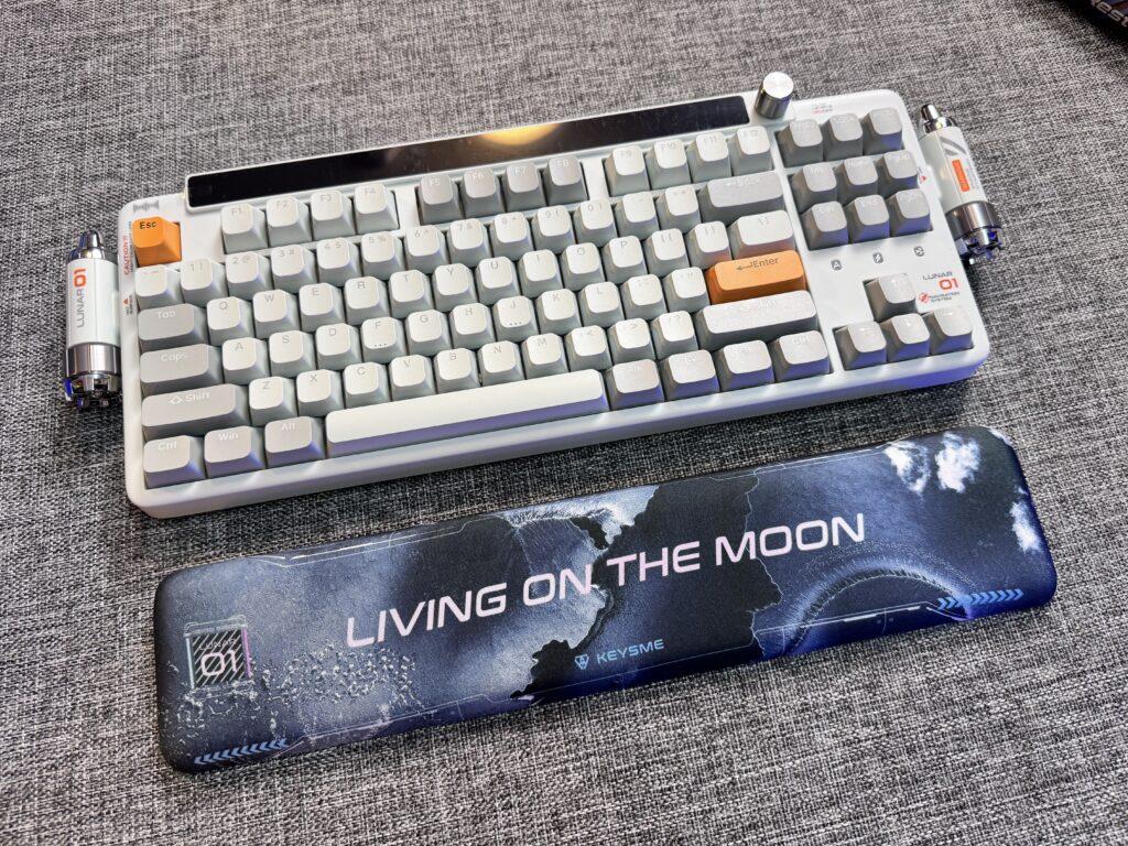 Recensione tastiera meccanica KeysMe Lunar01 con palmrest