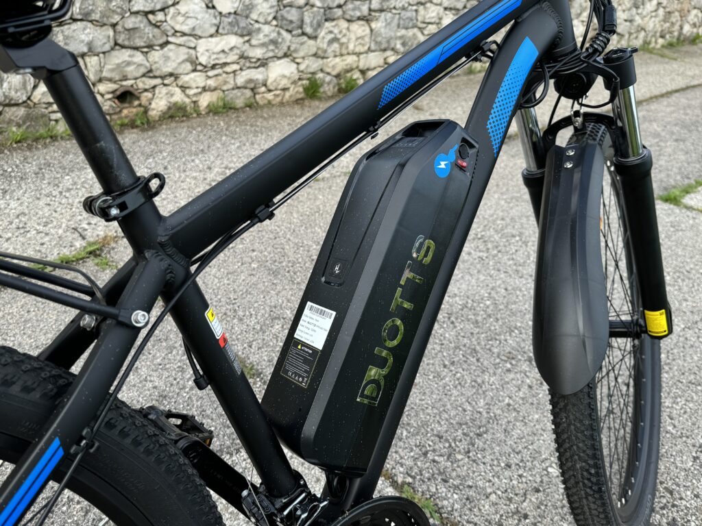 Recensione Duotts C29 bici elettrica - batteria