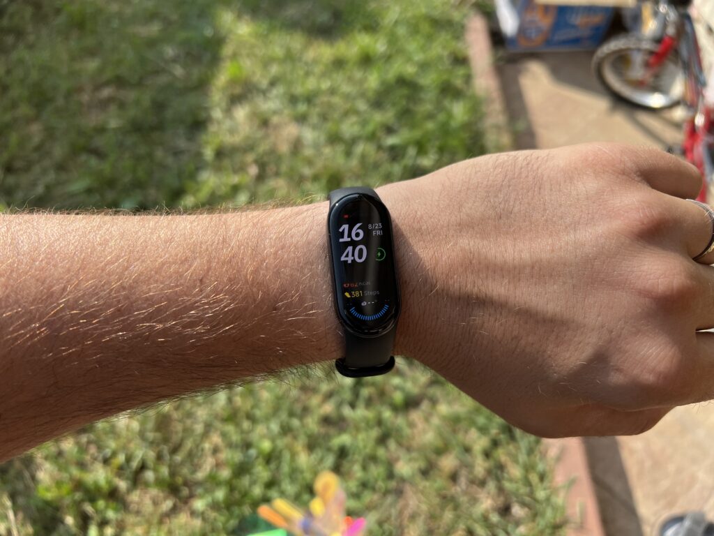 Recensione Xiaomi Smart Band 9 - luminosità massima