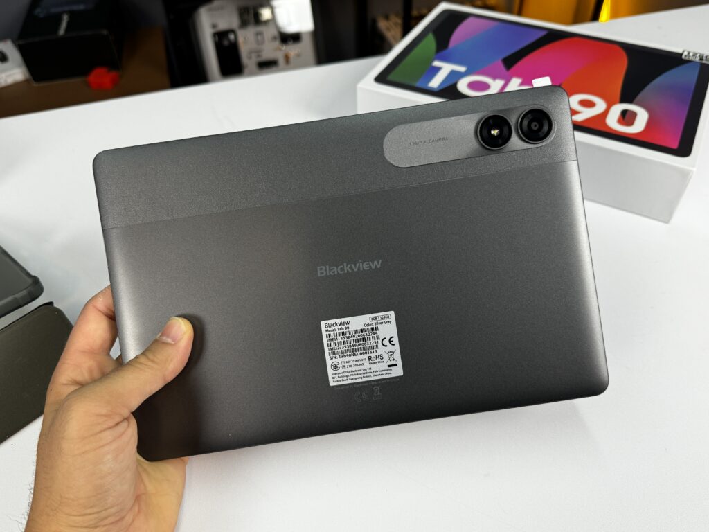 Recensione Blackview Tab90 - tablet economico - scocca in plastica e design