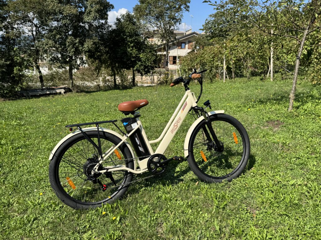 recensione bici elettrica OneSport OT18-3 - design