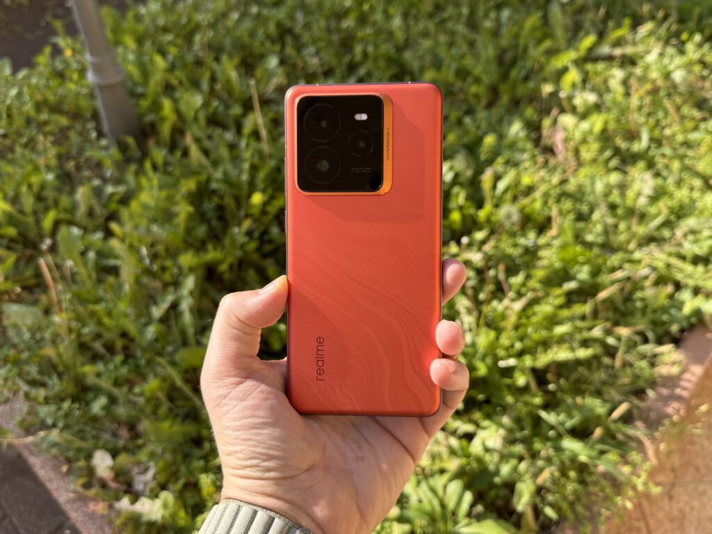 Realme GT7 Pro - design cover posteriore