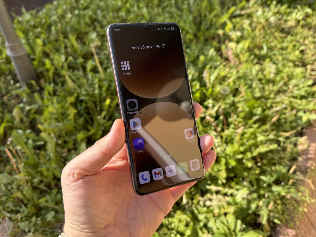 Realme GT7 Pro - visibilità dello schermo sotto la luce del sole